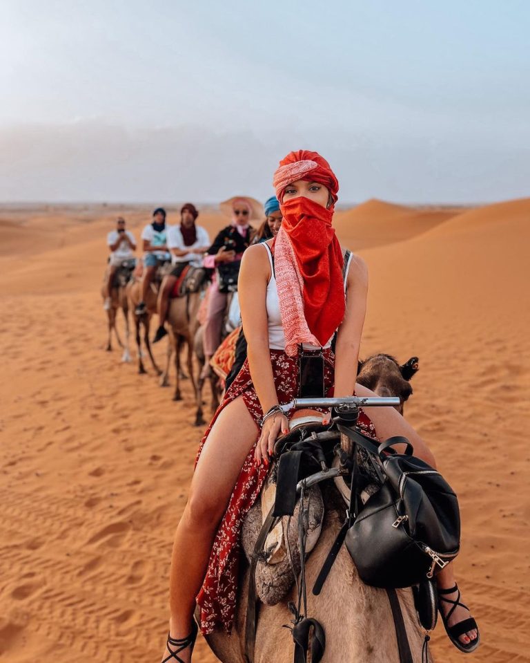 ride camel in merzouga